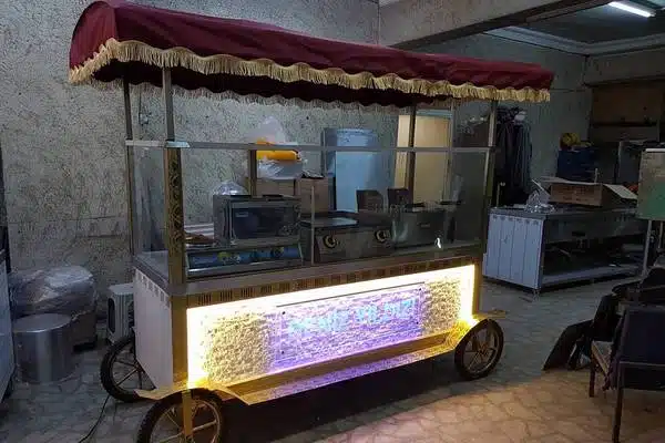 Seyyar Arabada Çay Satarak Para Kazanmak Seyyar Arabada Çay Satarak Para Kazanmak